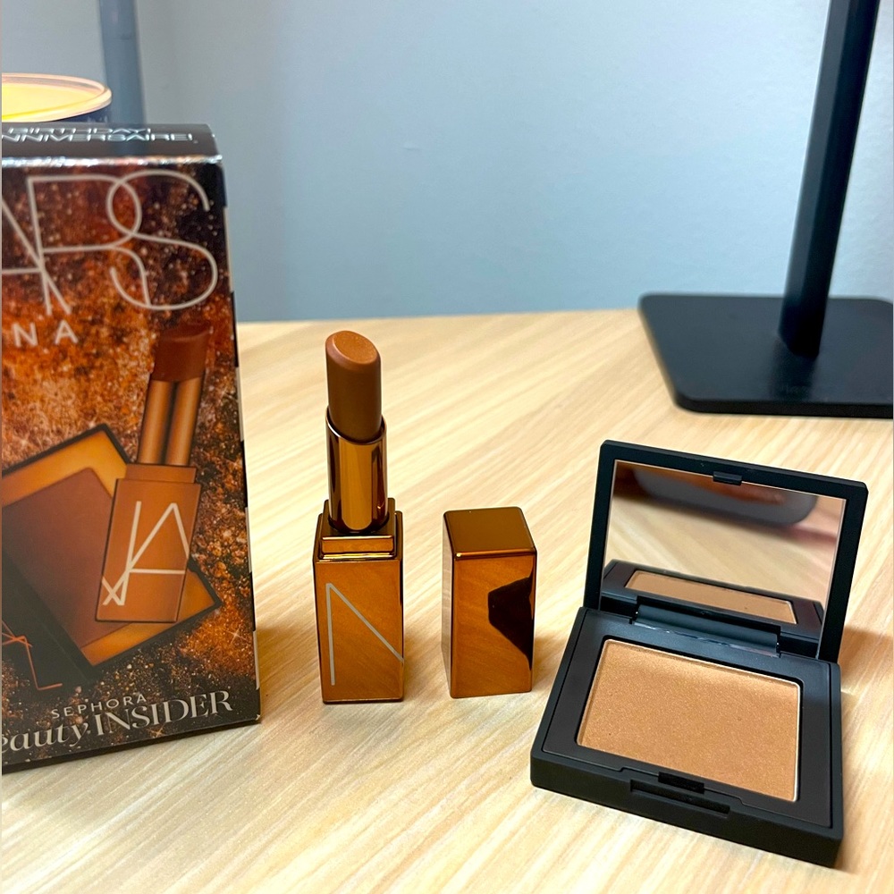 NEW - Nars laguna set containing lipstick and bronzer